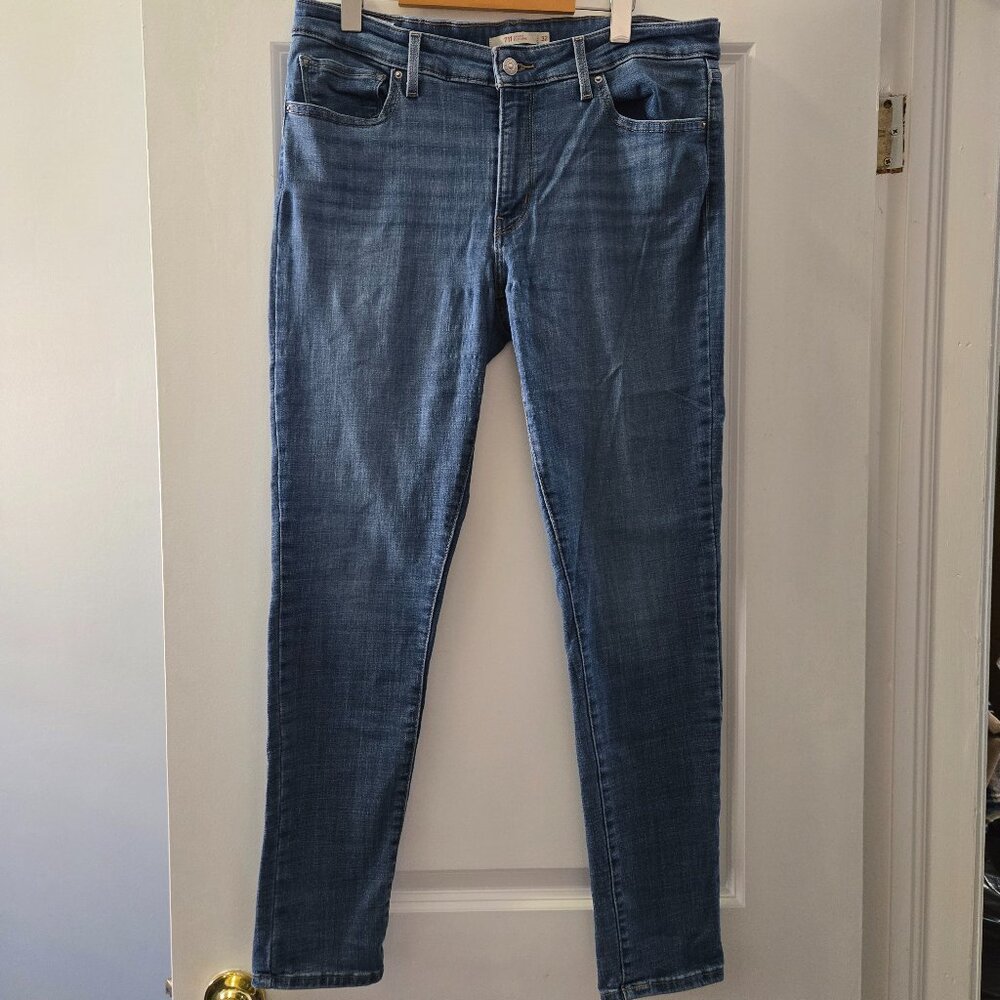 Levi's 711 Skinny Jeans size 32